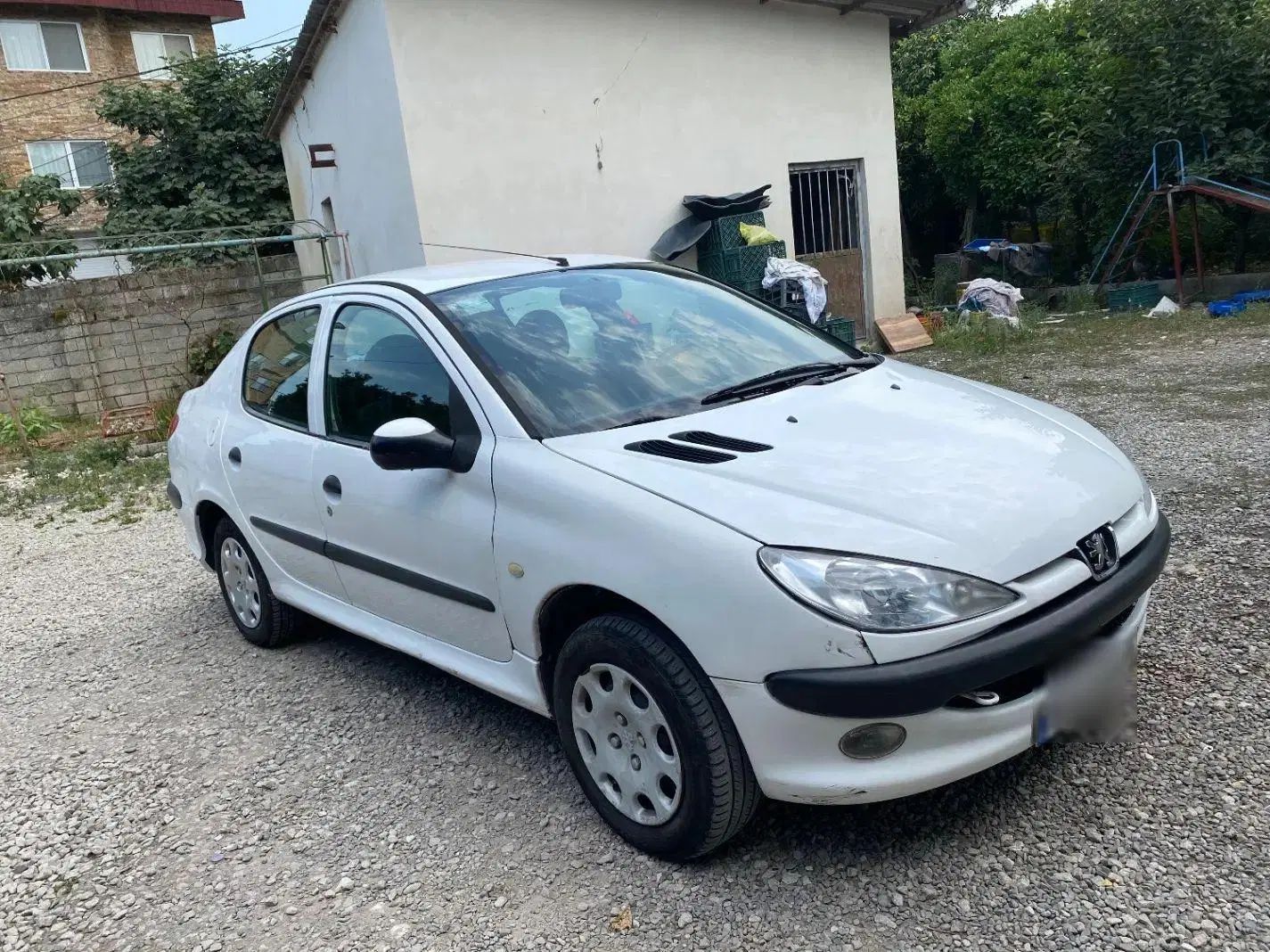 پژو ۲۰۶ صندوق دار v8 - 1391