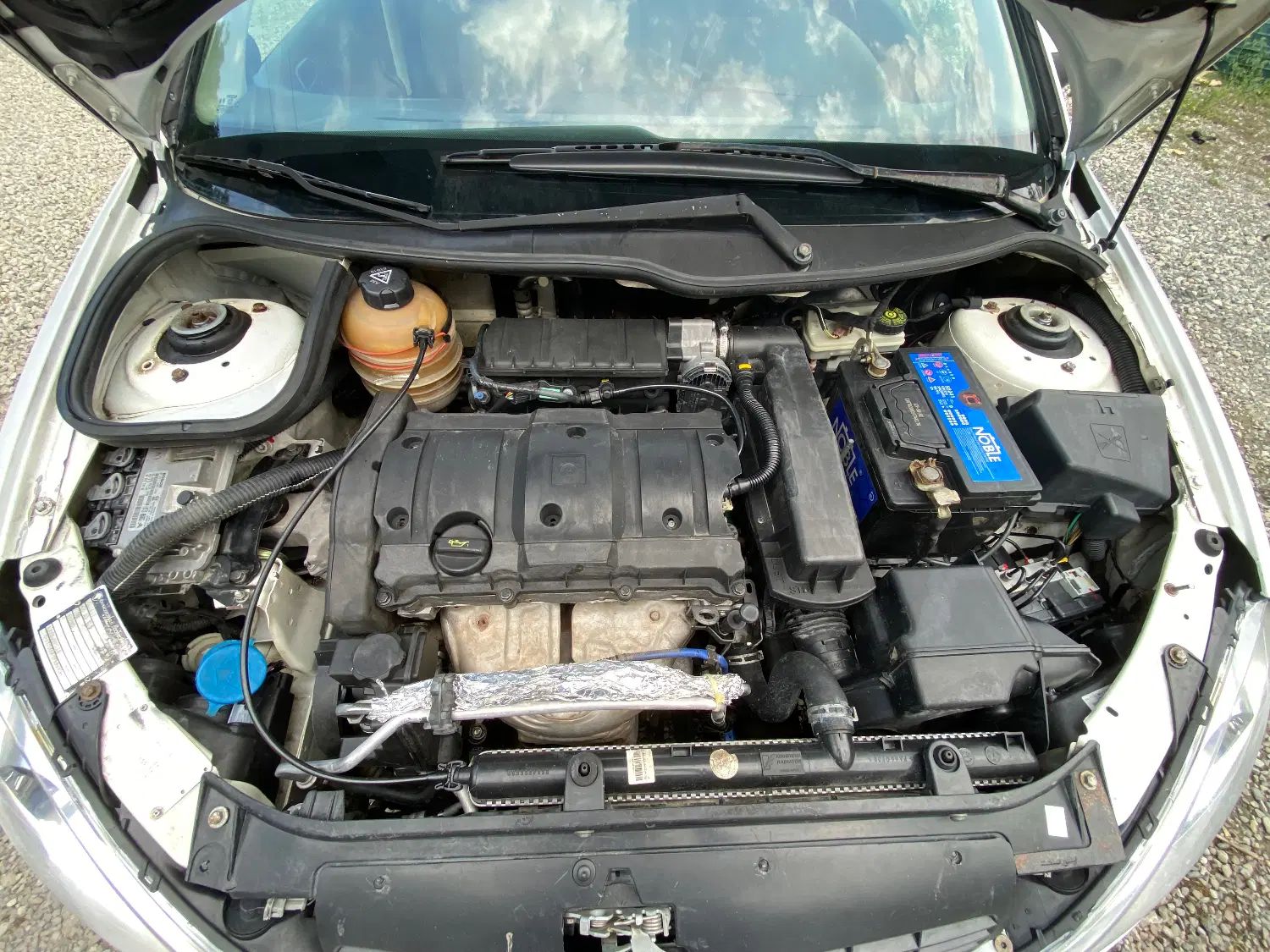 پژو ۲۰۶ صندوق دار v8 - 1391