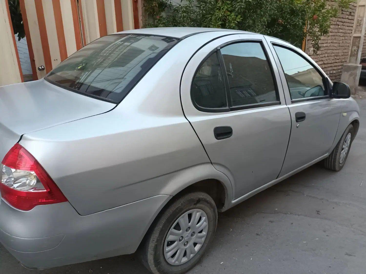 تیبا صندوق دار SL - 1389