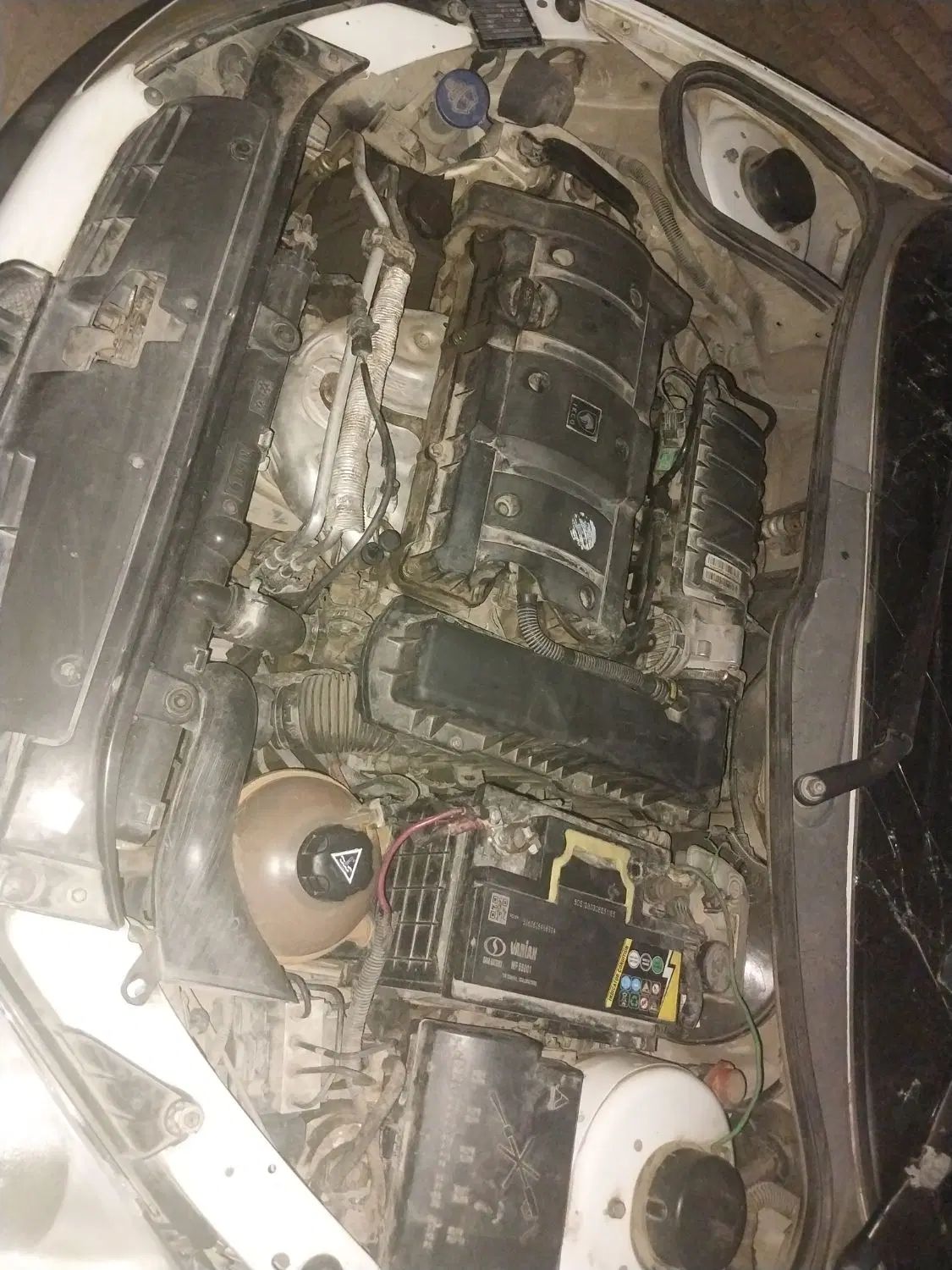 پژو ۲۰۶ صندوق دار v8 - 1396