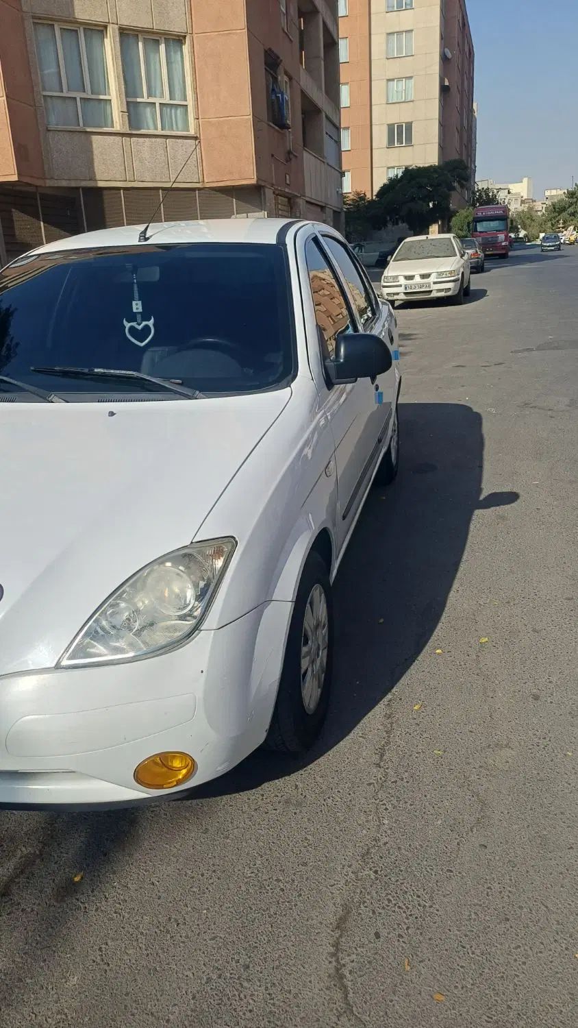 تیبا صندوق دار SX - 1397