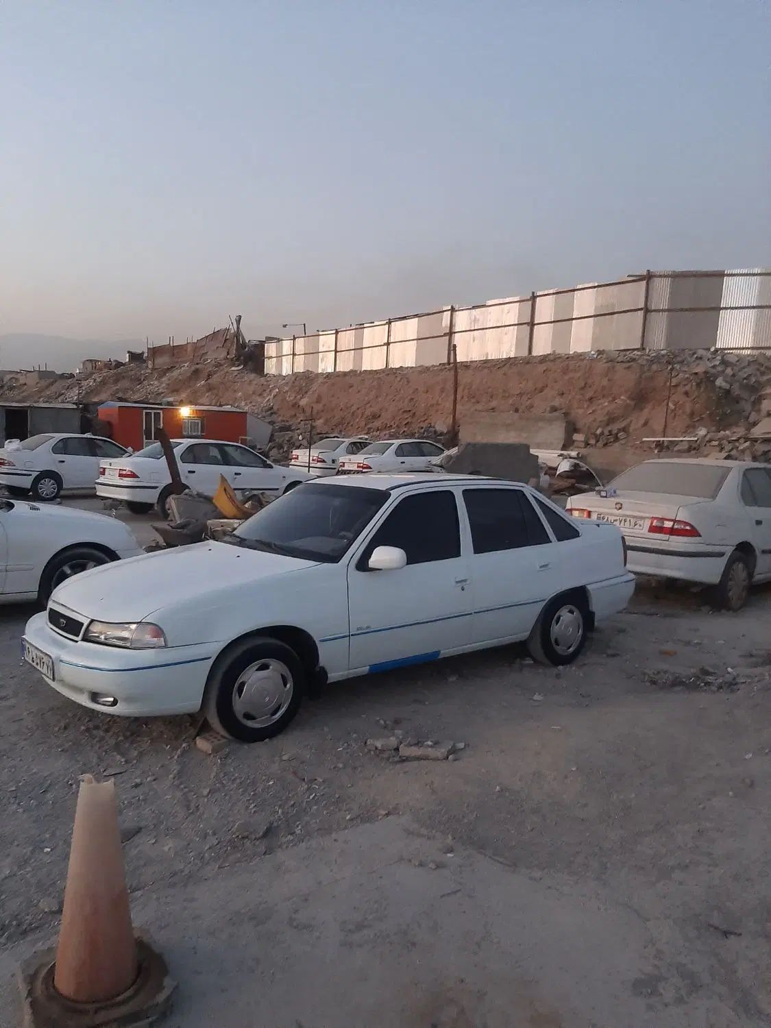 دوو سیلو سدان - 1380