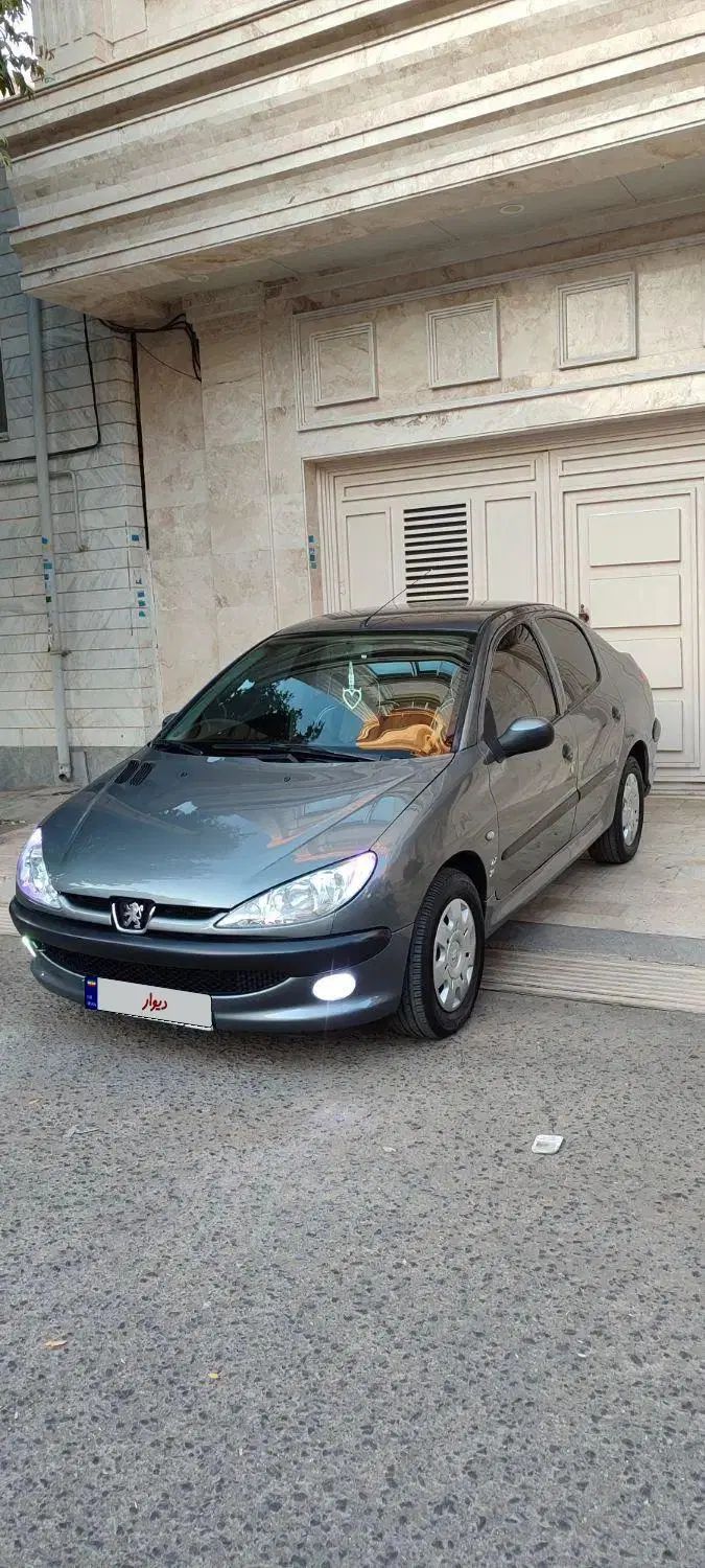 پژو ۲۰۶ صندوق دار v8 - 1393