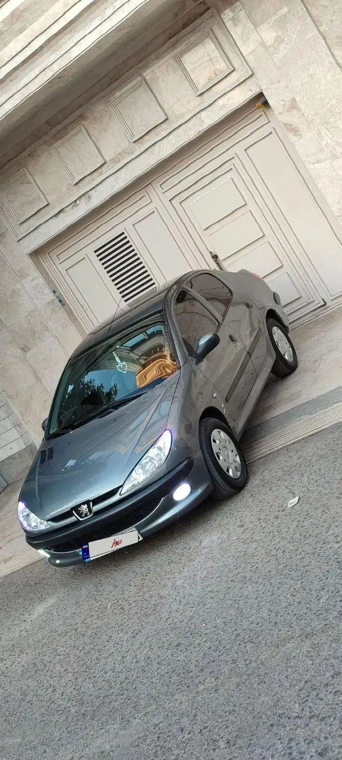 پژو ۲۰۶ صندوق دار v8 - 1393