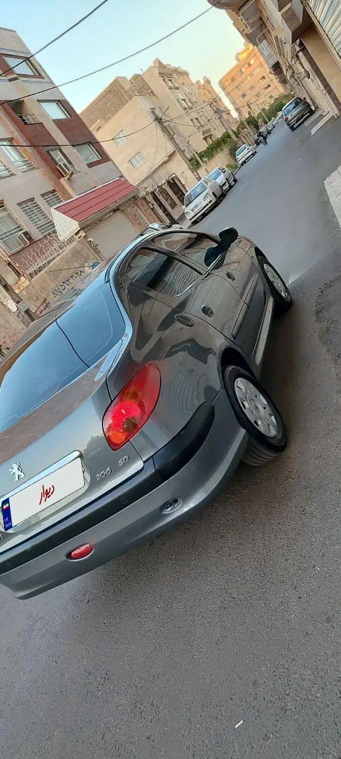 پژو ۲۰۶ صندوق دار v8 - 1393
