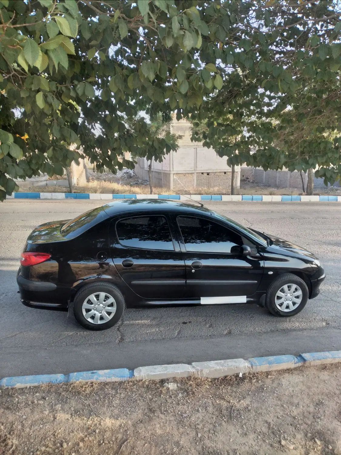 پژو ۲۰۶ صندوق دار v8 - 1398