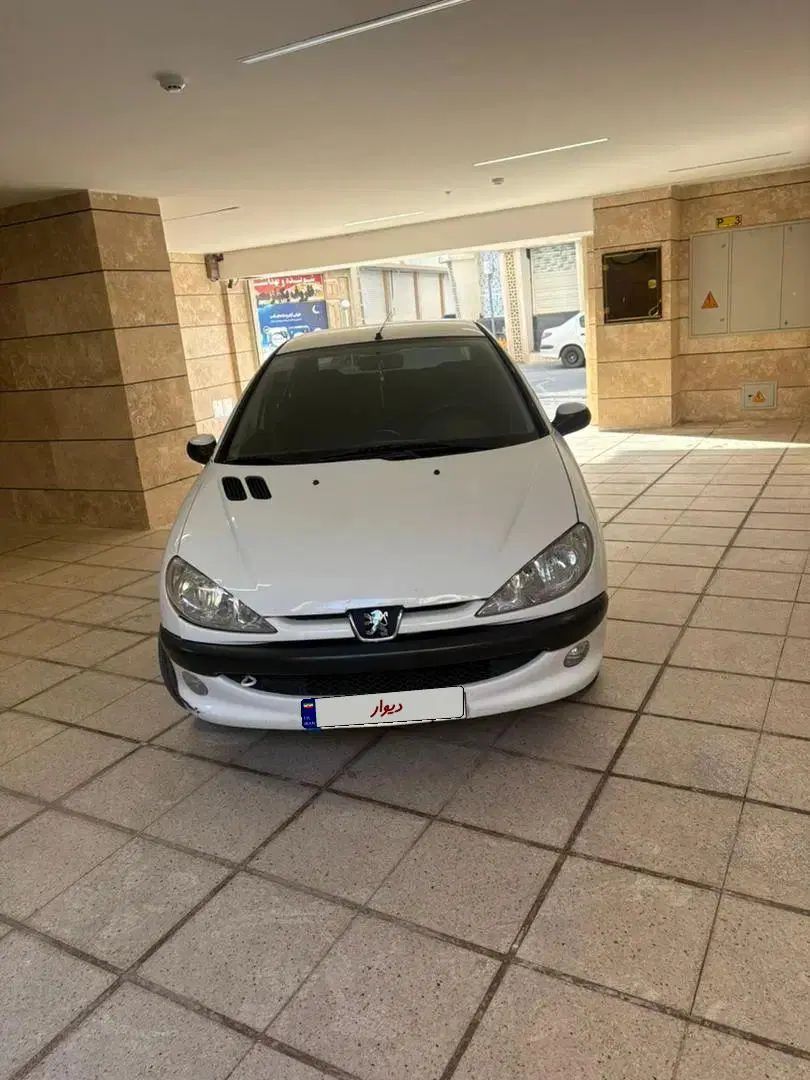پژو ۲۰۶ صندوق دار v8 - 1395