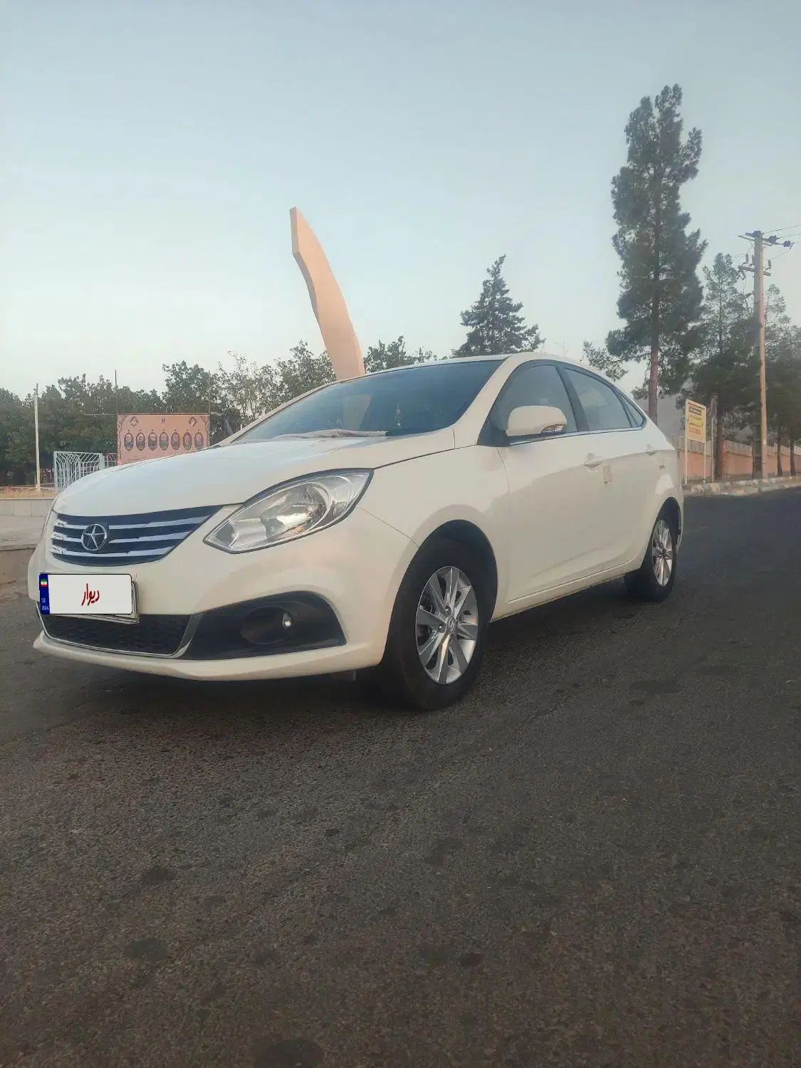 جک J4 اتوماتیک ساده - 1400