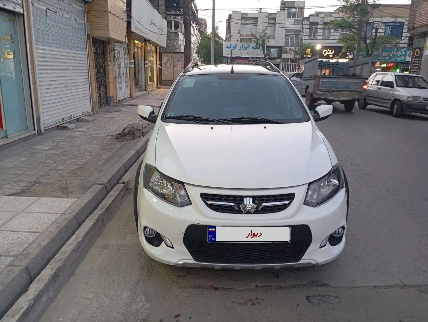 کوییک R دنده‌ای - 1399