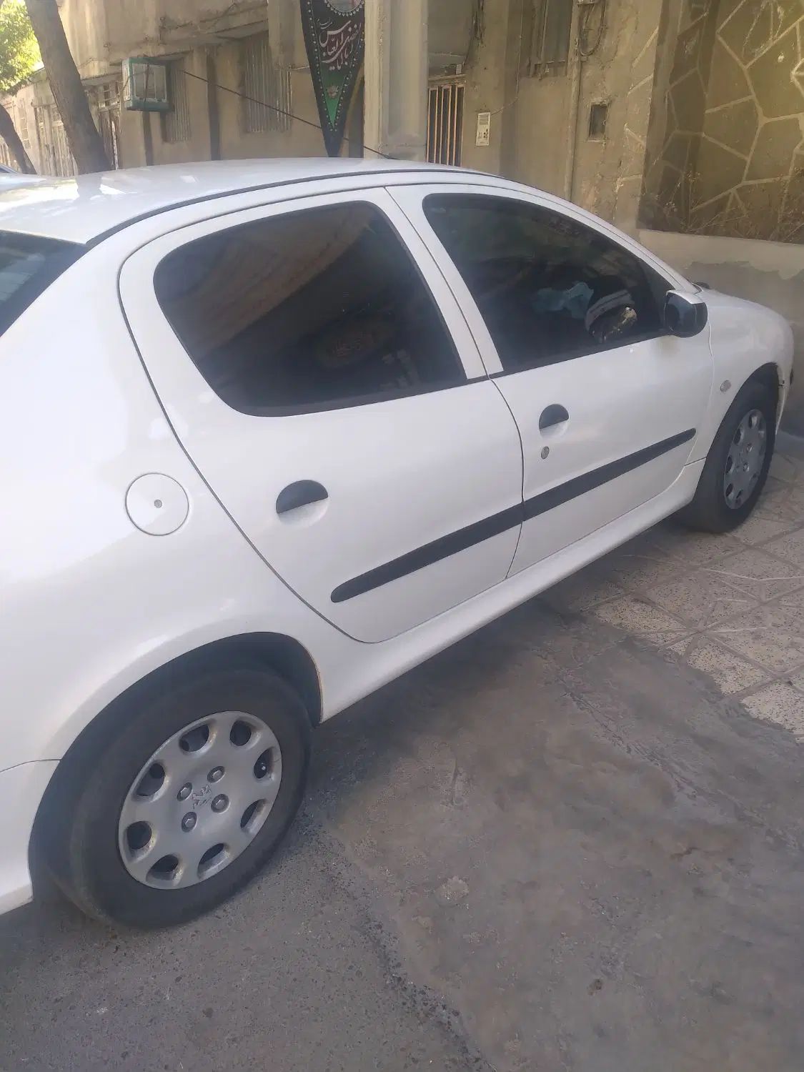 پژو ۲۰۶ صندوق دار v8 - 1397
