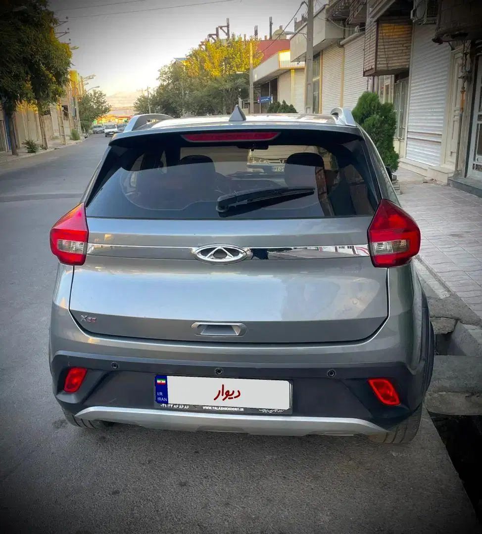 ام وی ام X22 دنده‌ای لاکچری - 1396