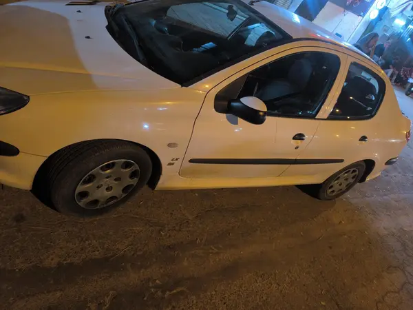 پژو ۲۰۶ صندوق دار v8 - 1396