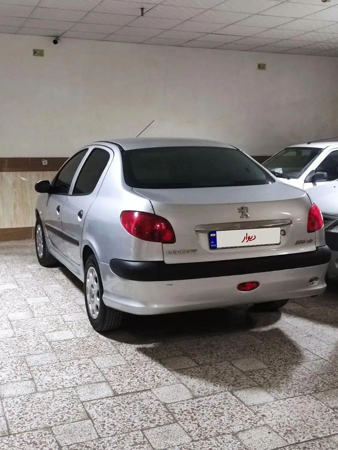پژو ۲۰۶ صندوق دار v8 - 1386