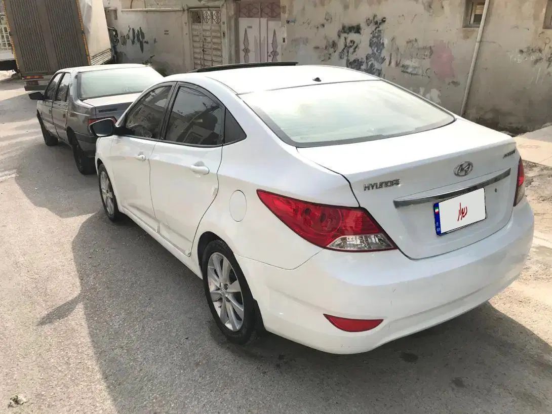 هیوندای اکسنت 1.6 لیتر بلو - 2011
