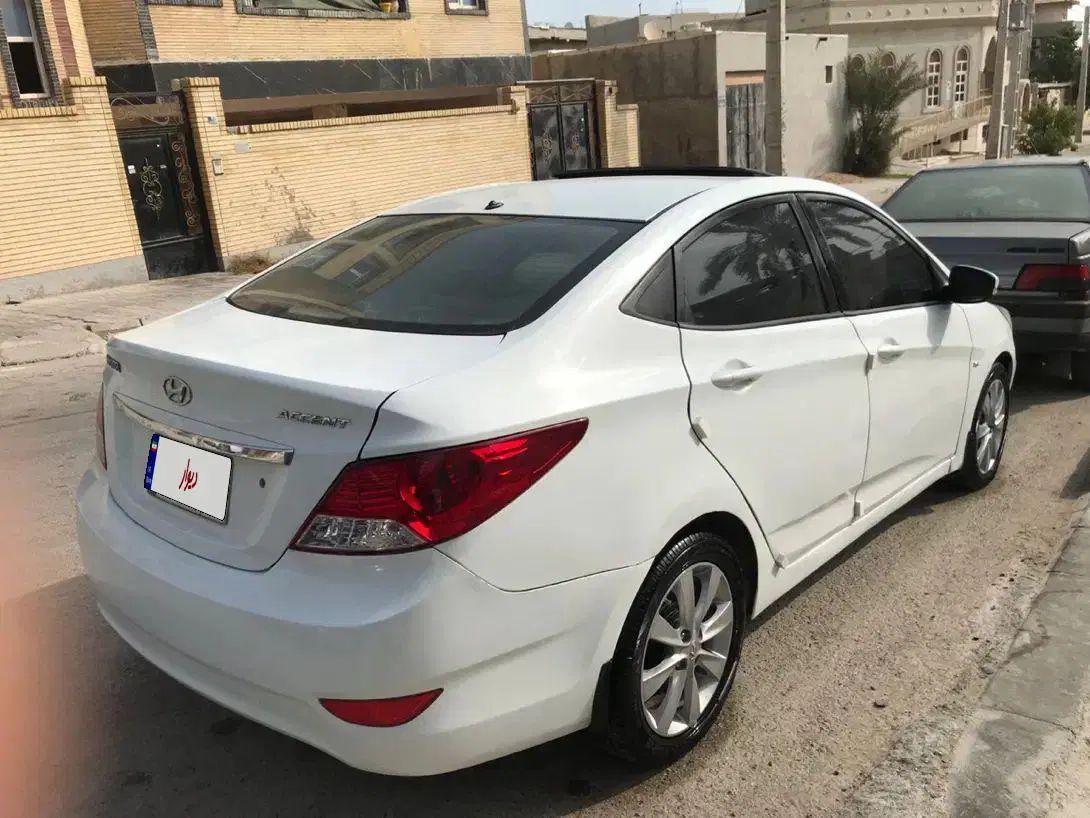 هیوندای اکسنت 1.6 لیتر بلو - 2011