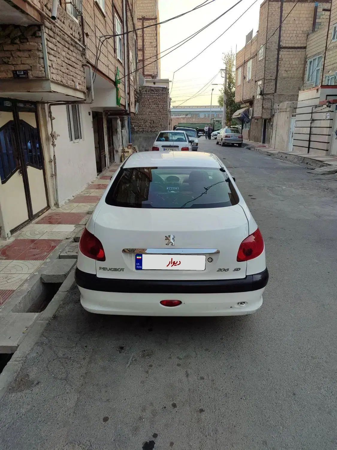 پژو ۲۰۶ صندوق دار v8 - 1390