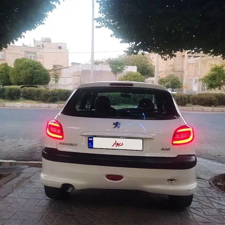 پژو 206 تیپ 3 - 1389