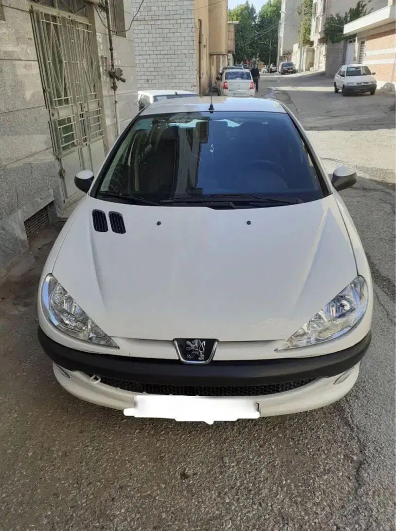 پژو ۲۰۶ صندوق دار v8 - 1398