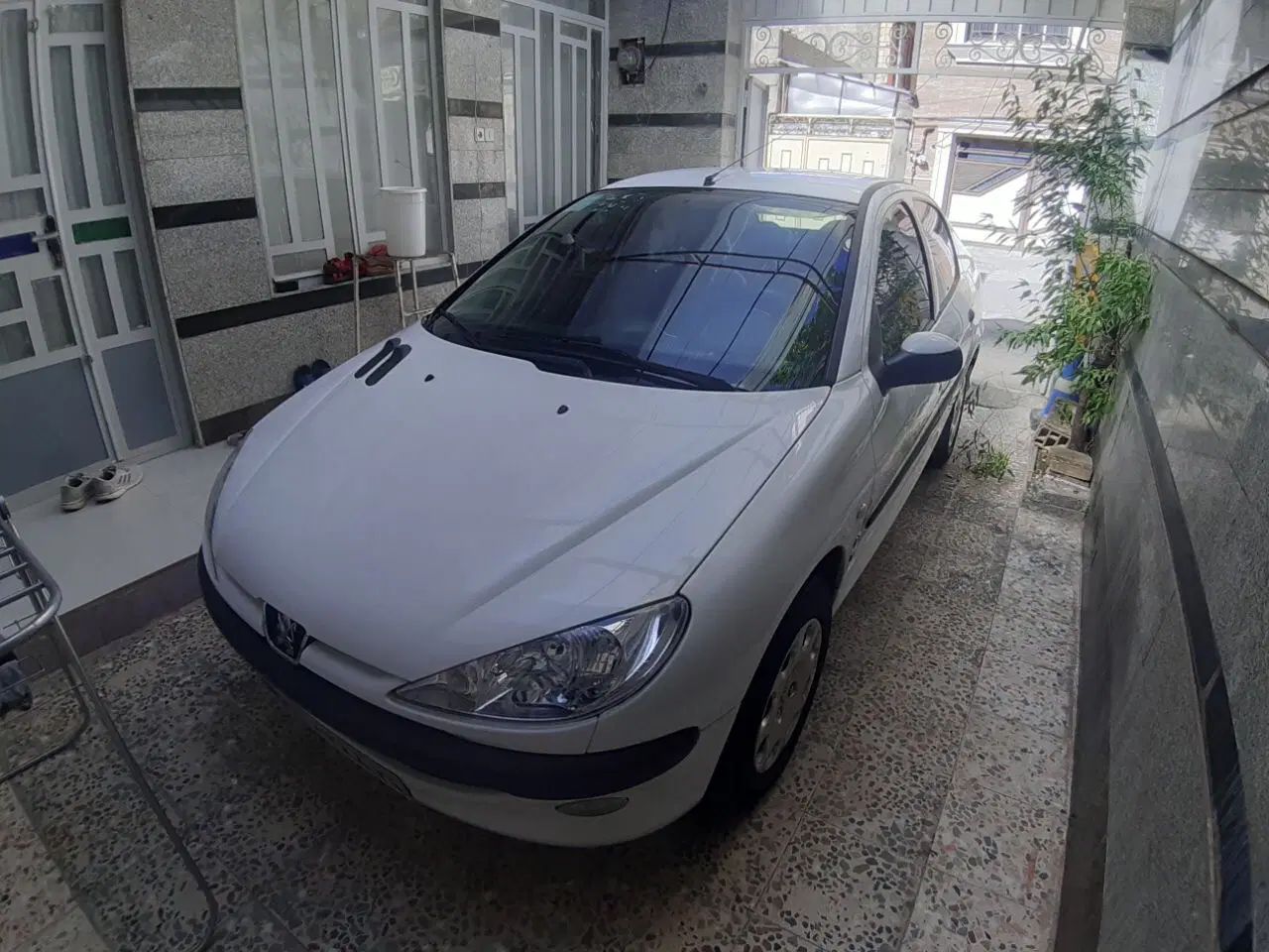 پژو ۲۰۶ صندوق دار v8 - 1398