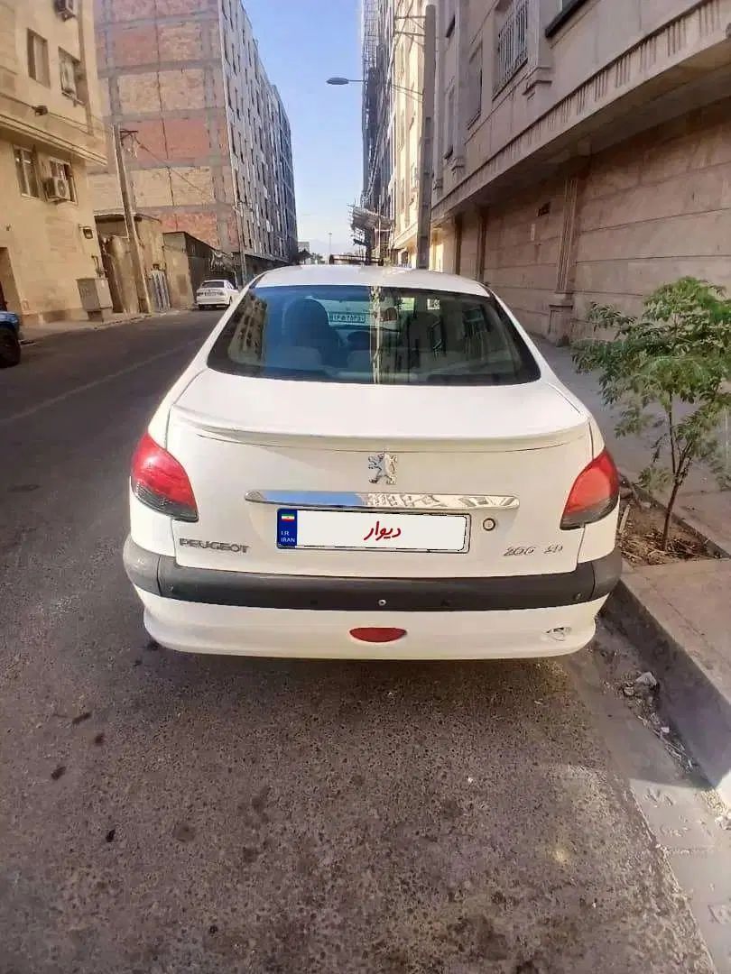 پژو ۲۰۶ صندوق دار v8 - 1392