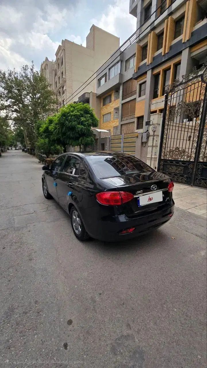 جک J4 اتوماتیک ساده - 1401