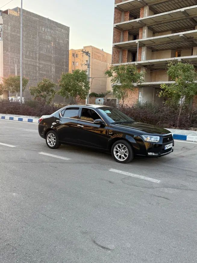 دنا پلاس توربو 6 دنده - 1401