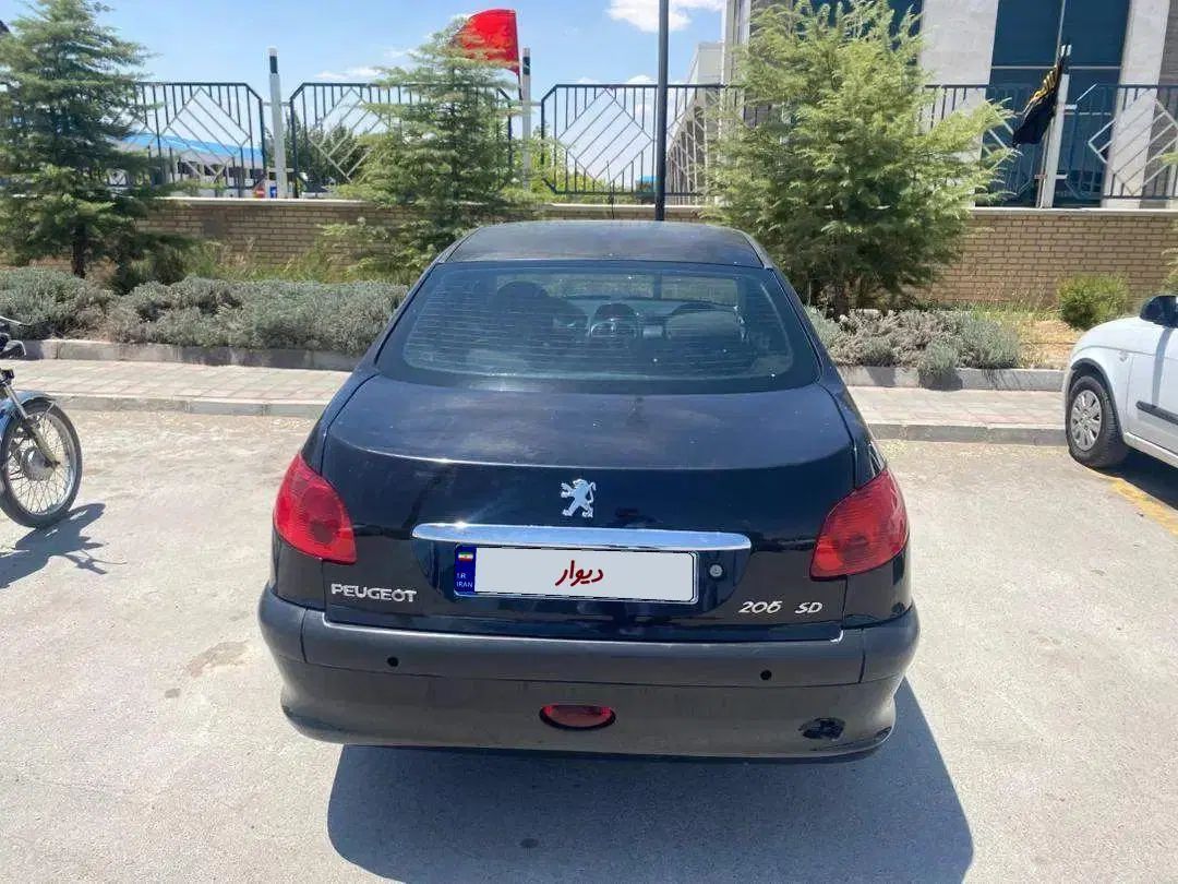 پژو ۲۰۶ صندوق دار v8 - 1391