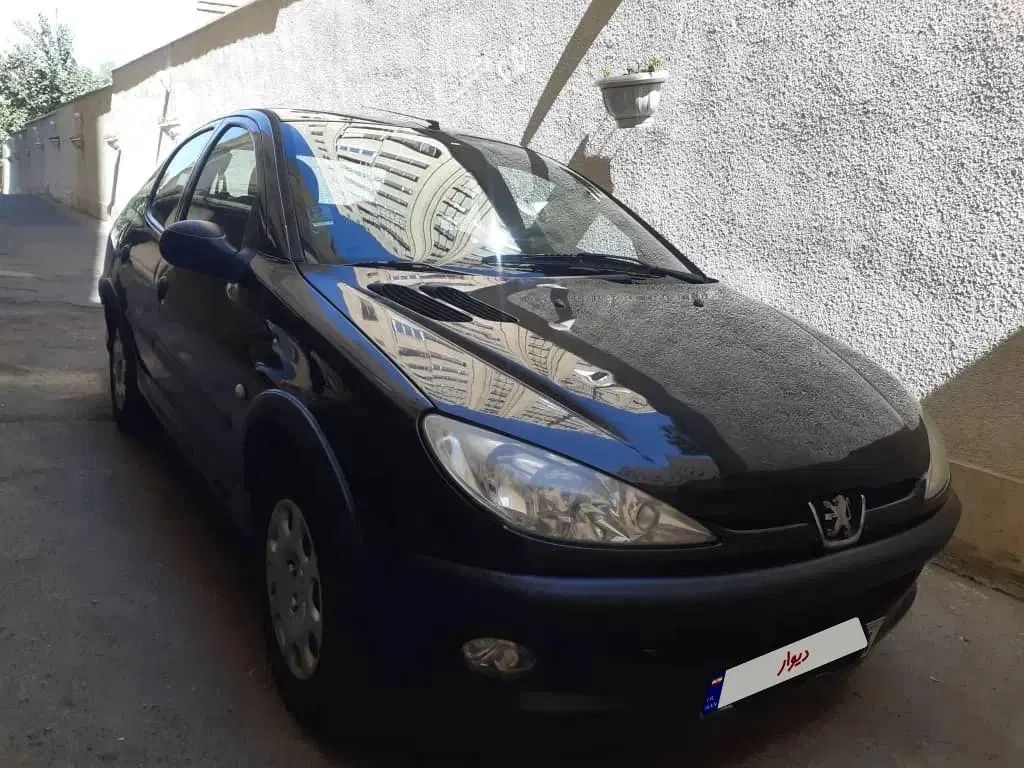 پژو ۲۰۶ صندوق دار v8 - 1394