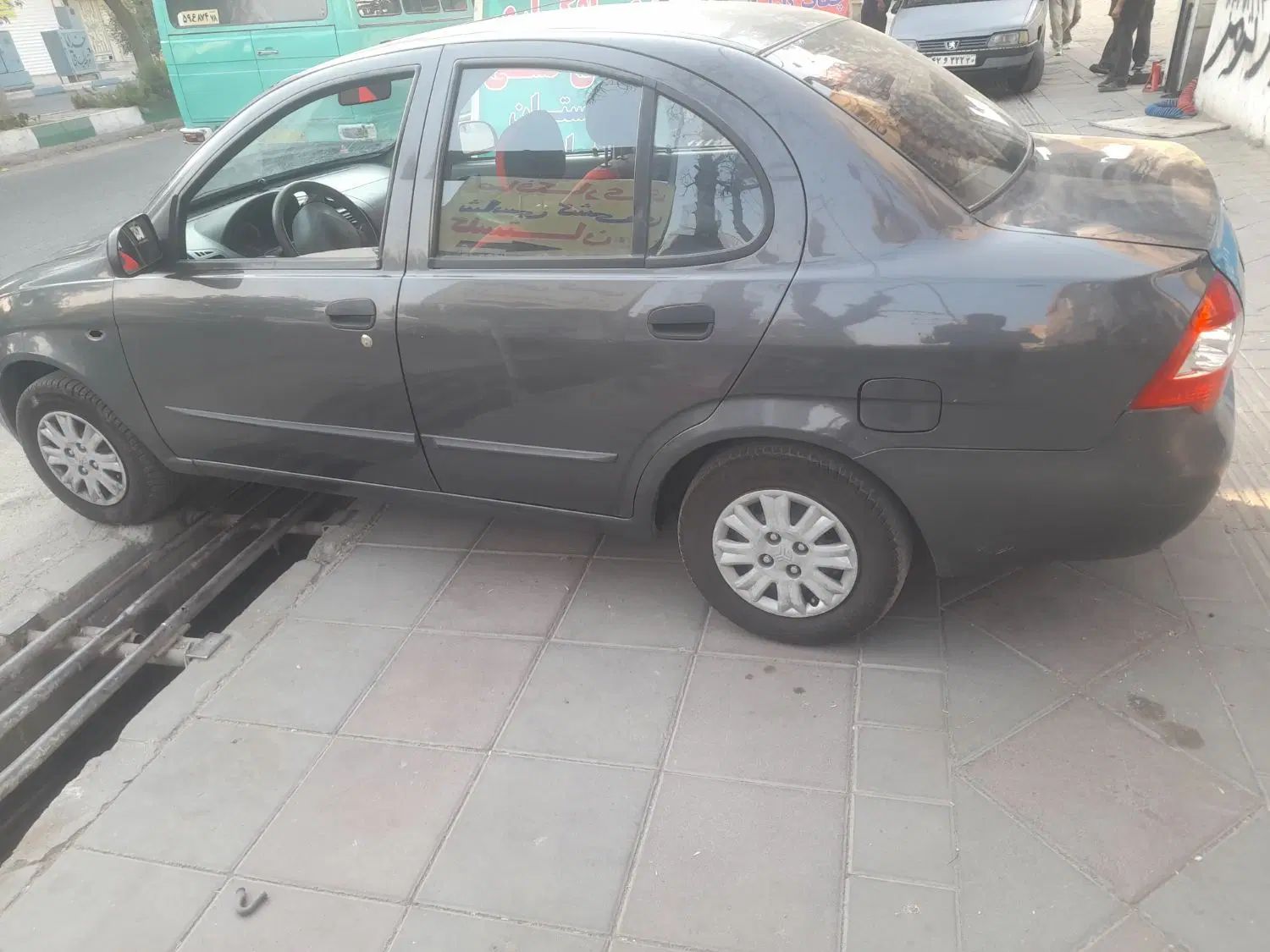 تیبا صندوق دار SX - 1396