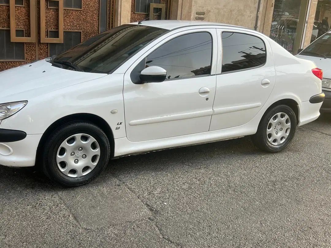 پژو ۲۰۶ صندوق دار v8 - 1397