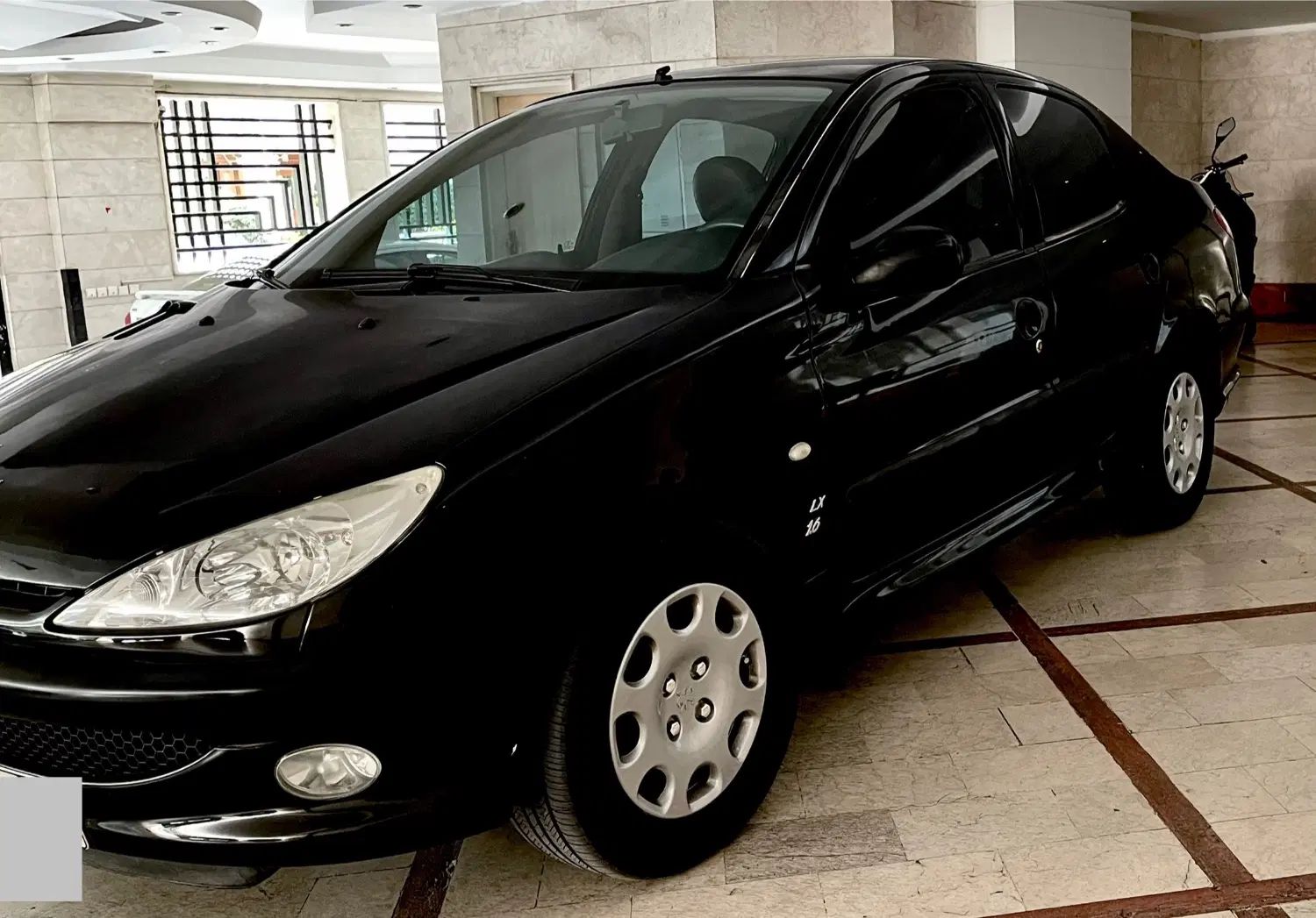 پژو ۲۰۶ صندوق دار v8 - 1394