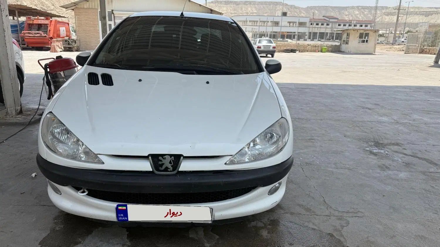 پژو ۲۰۶ صندوق دار v8 - 1397