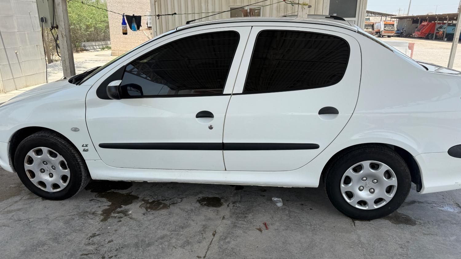 پژو ۲۰۶ صندوق دار v8 - 1397
