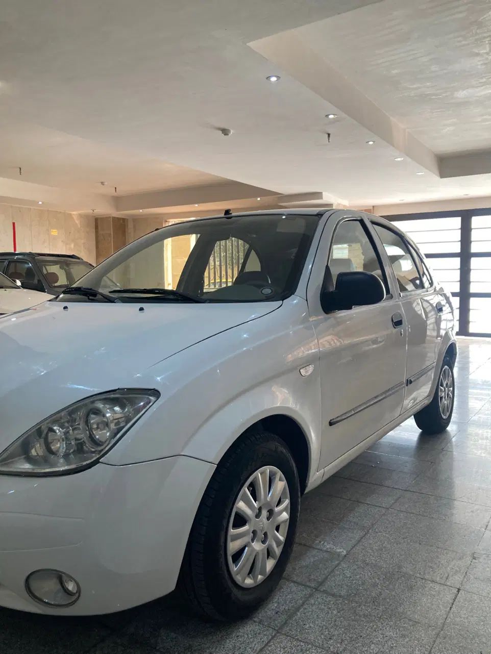 تیبا صندوق دار SX - 1396