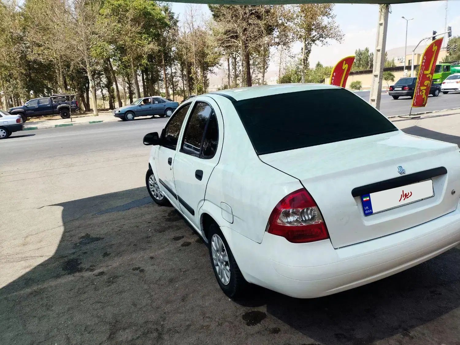 تیبا صندوق دار LX - 1394