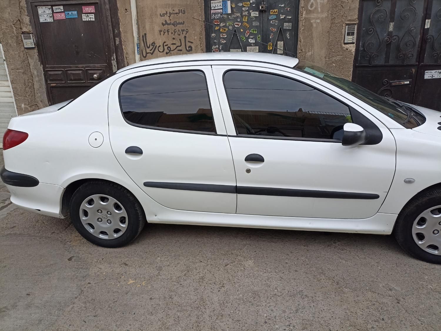 پژو ۲۰۶ صندوق دار v8 - 1399