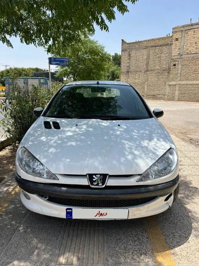 پژو ۲۰۶ صندوق دار v8 - 1390
