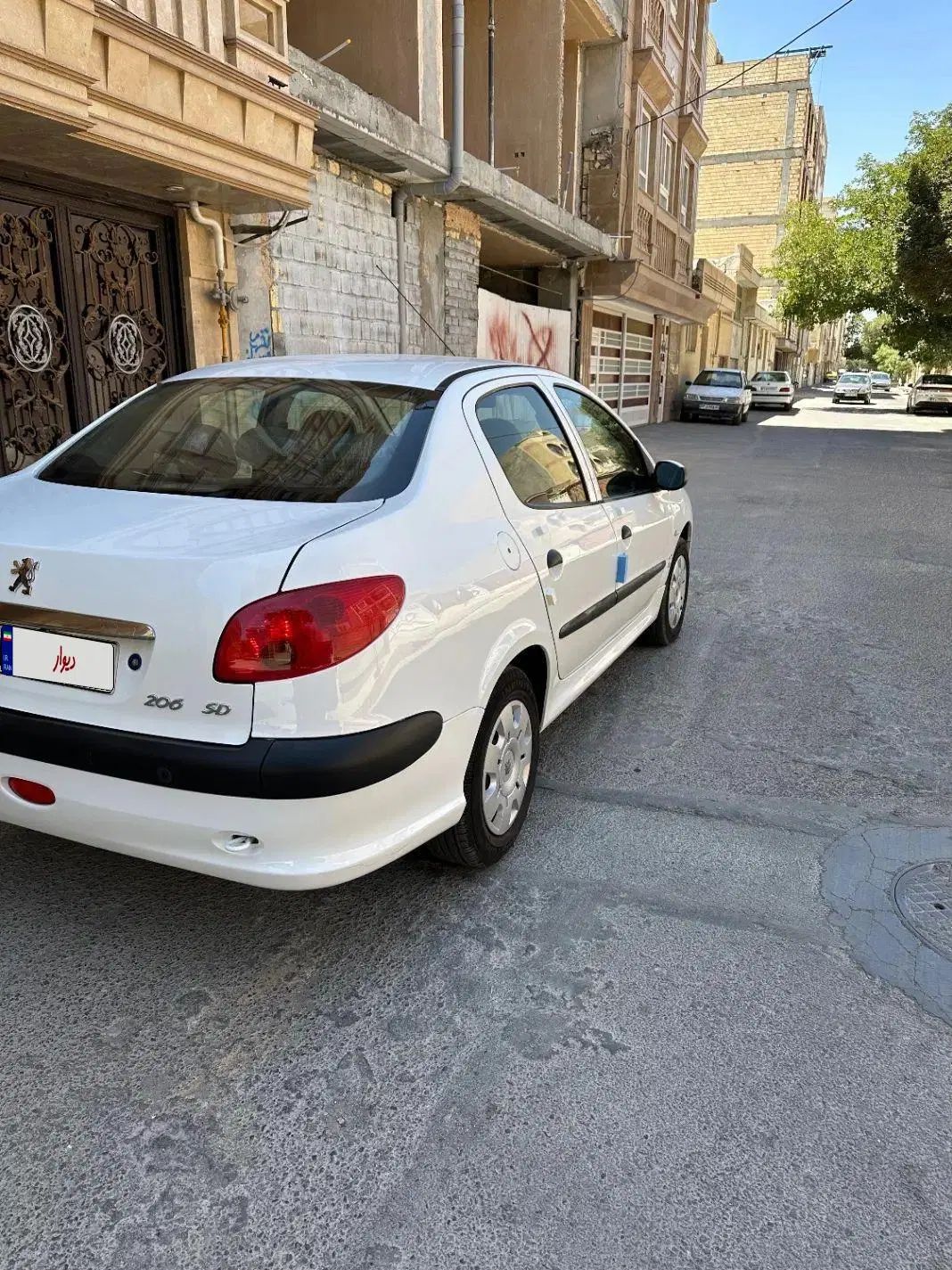 پژو ۲۰۶ صندوق دار v8 - 1395