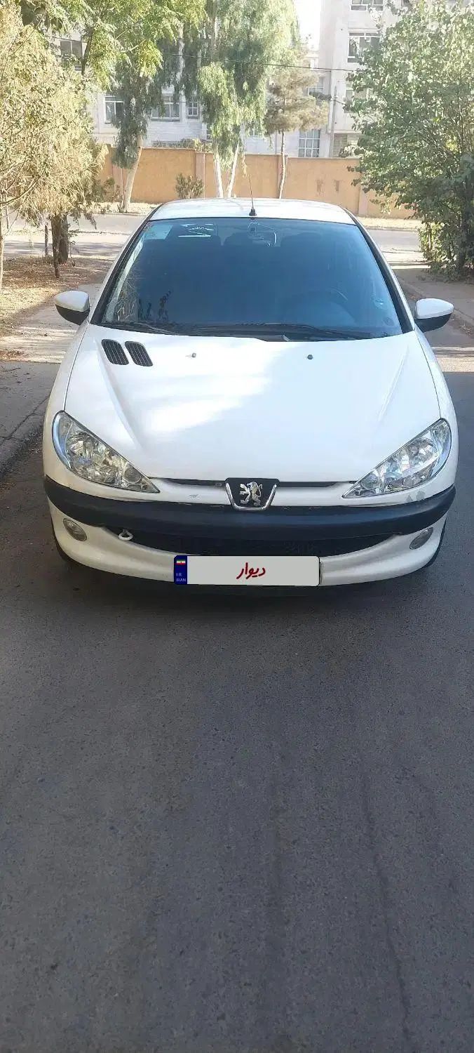 پژو ۲۰۶ صندوق دار v8 - 1397