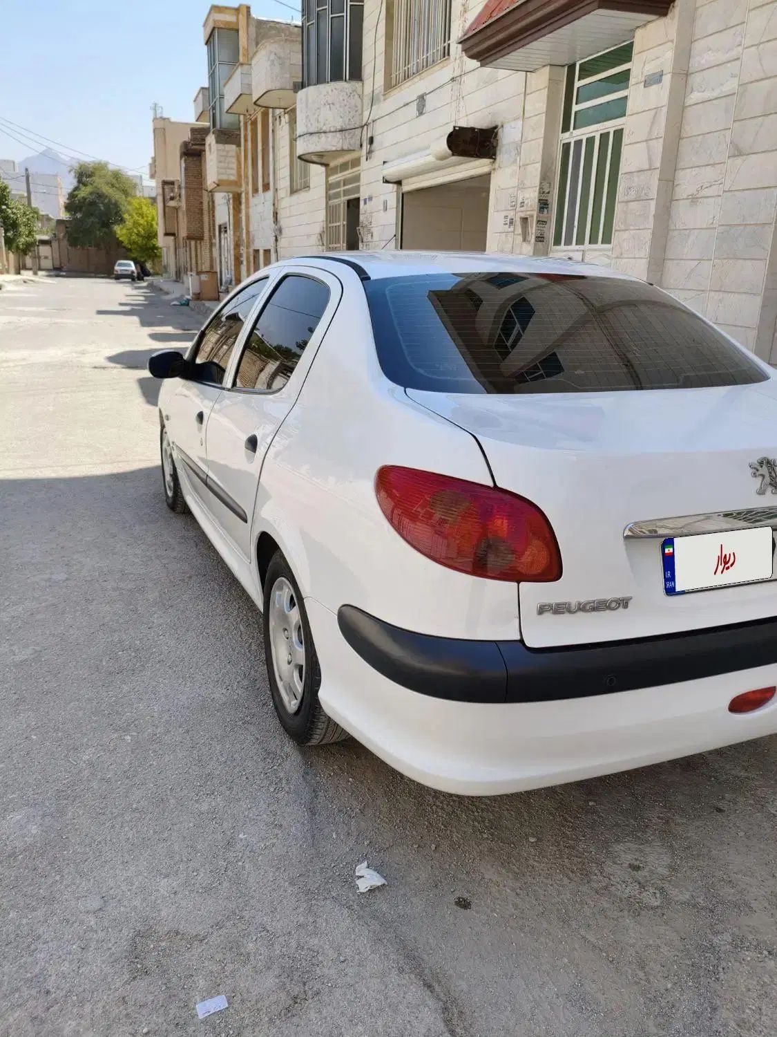 پژو ۲۰۶ صندوق دار v8 - 1395