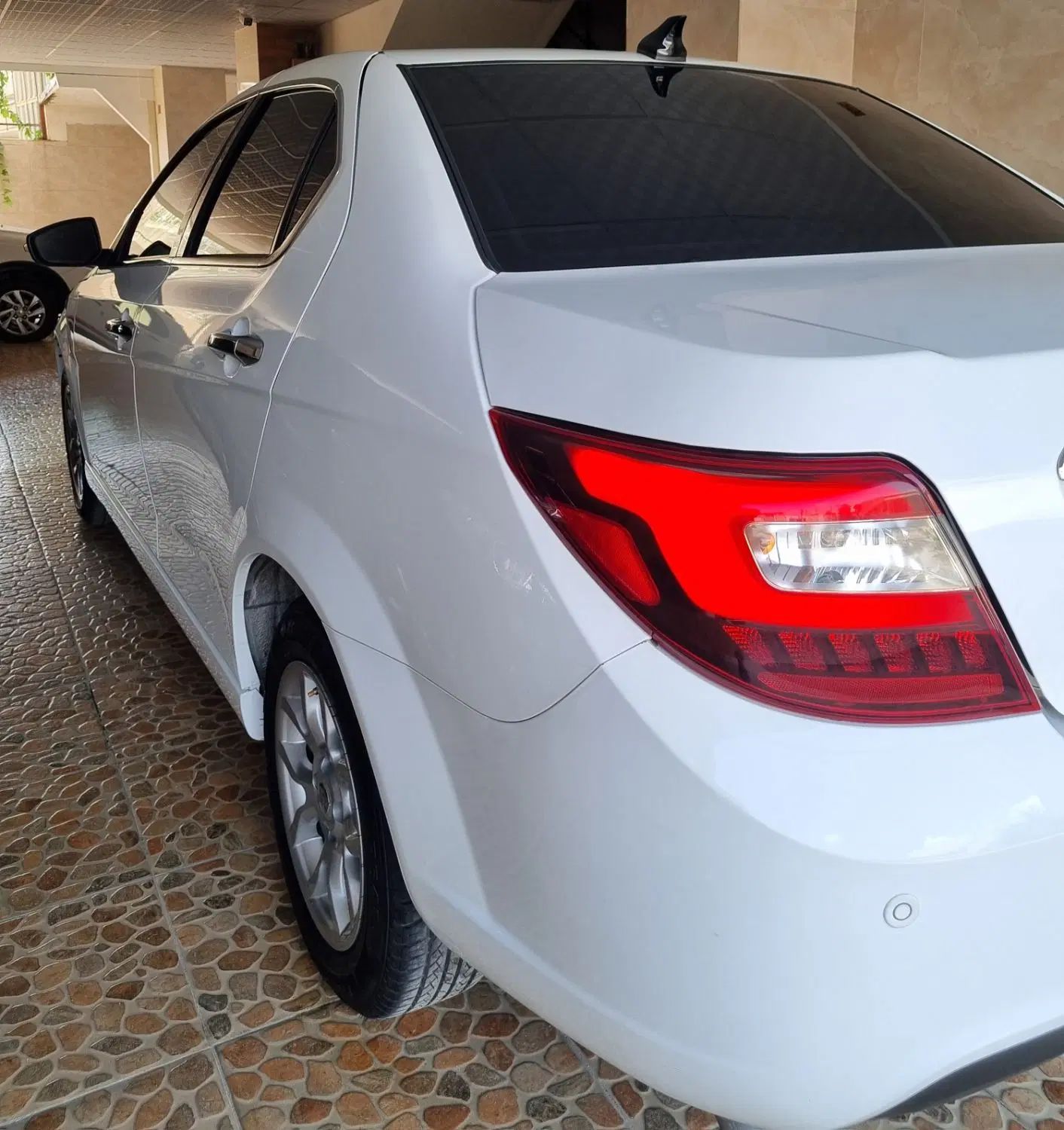دنا پلاس ۵ دنده EF7 - 1402