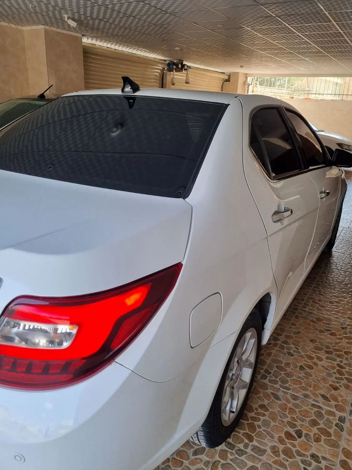دنا پلاس ۵ دنده EF7 - 1402