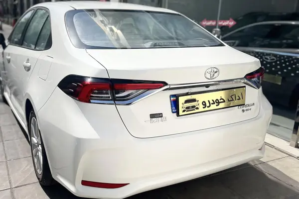 تویوتا کرولا سدان هیبرید - 2024