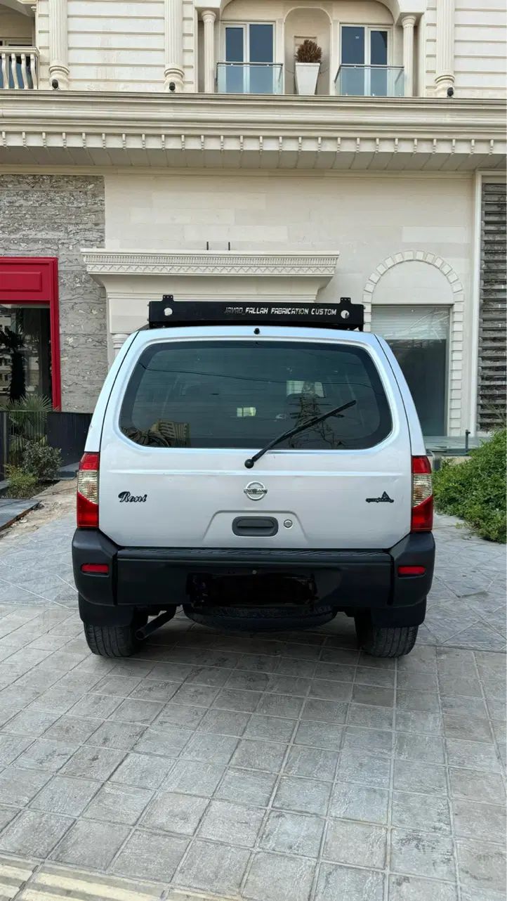 نیسان رونیز دنده‌ای - 1384