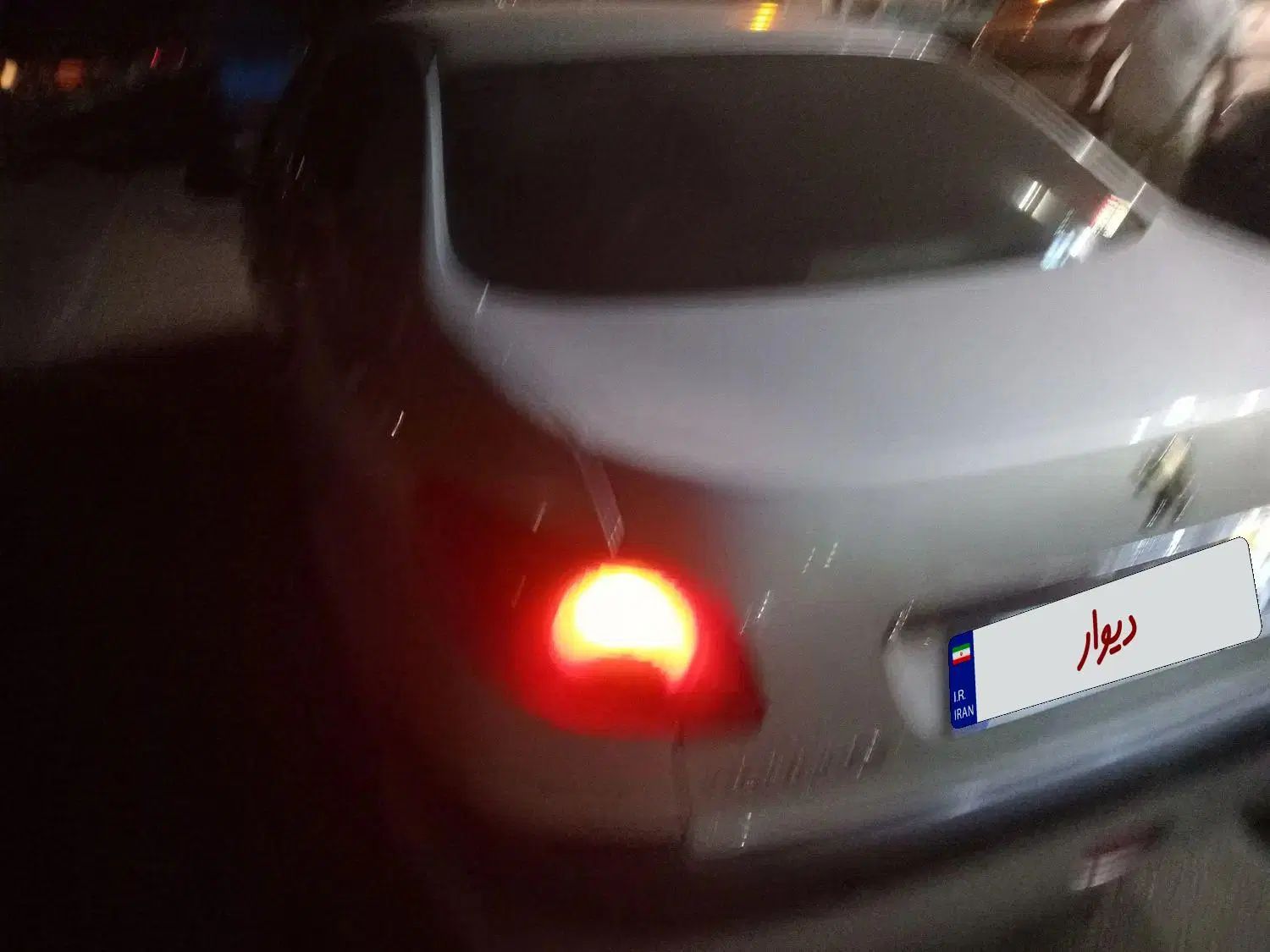 پژو ۲۰۶ صندوق دار v8 - 1393