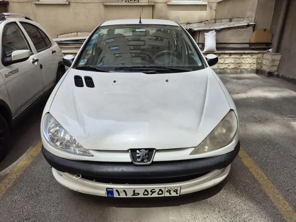پژو ۲۰۶ صندوق دار v8 - 1389