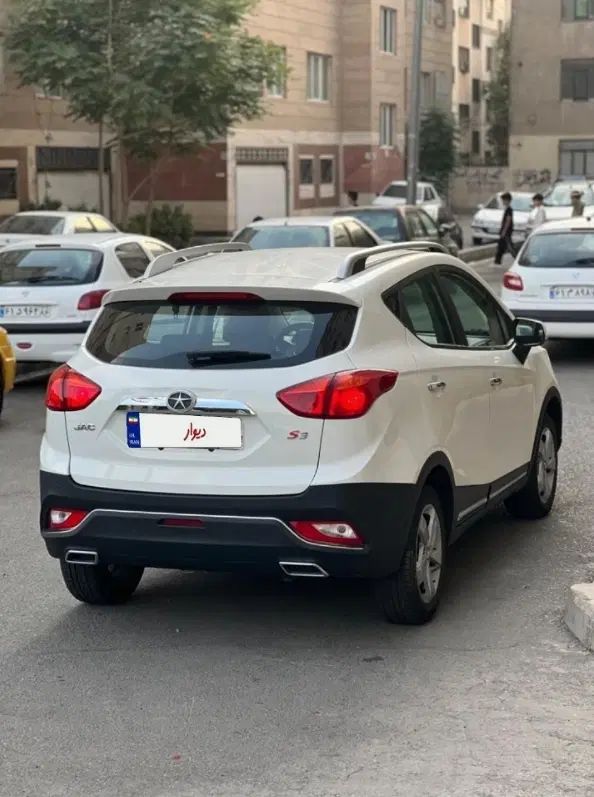 جک S3 اتوماتیک - 1402