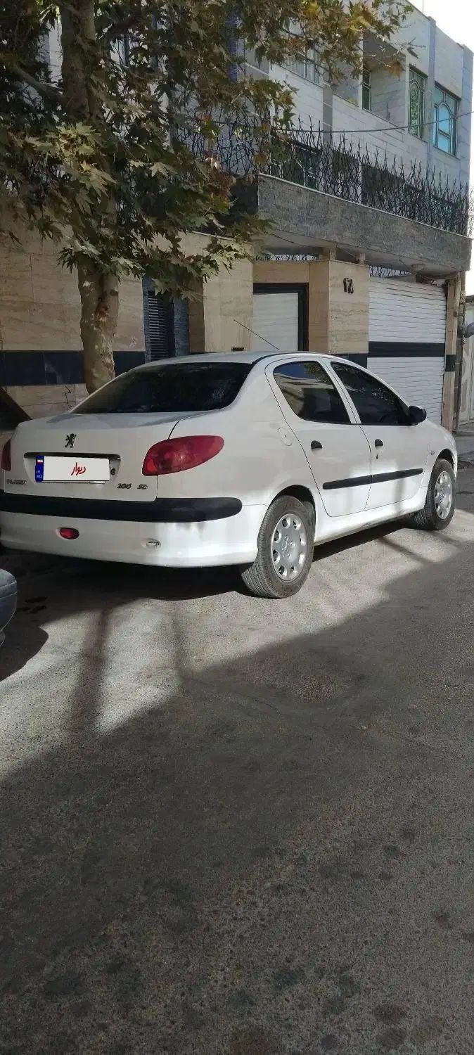 پژو ۲۰۶ صندوق دار v8 - 1397