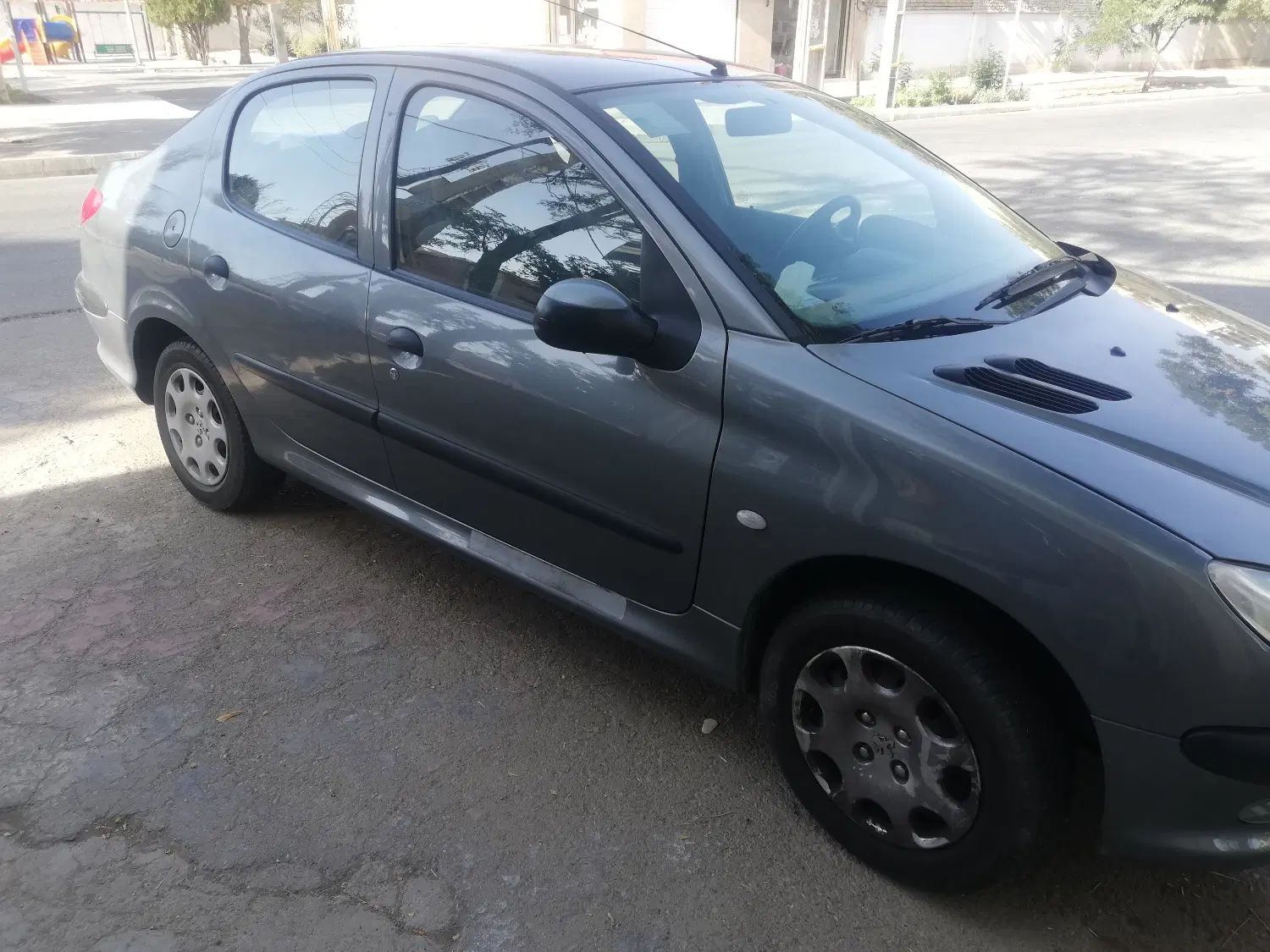 پژو ۲۰۶ صندوق دار v8 - 1399