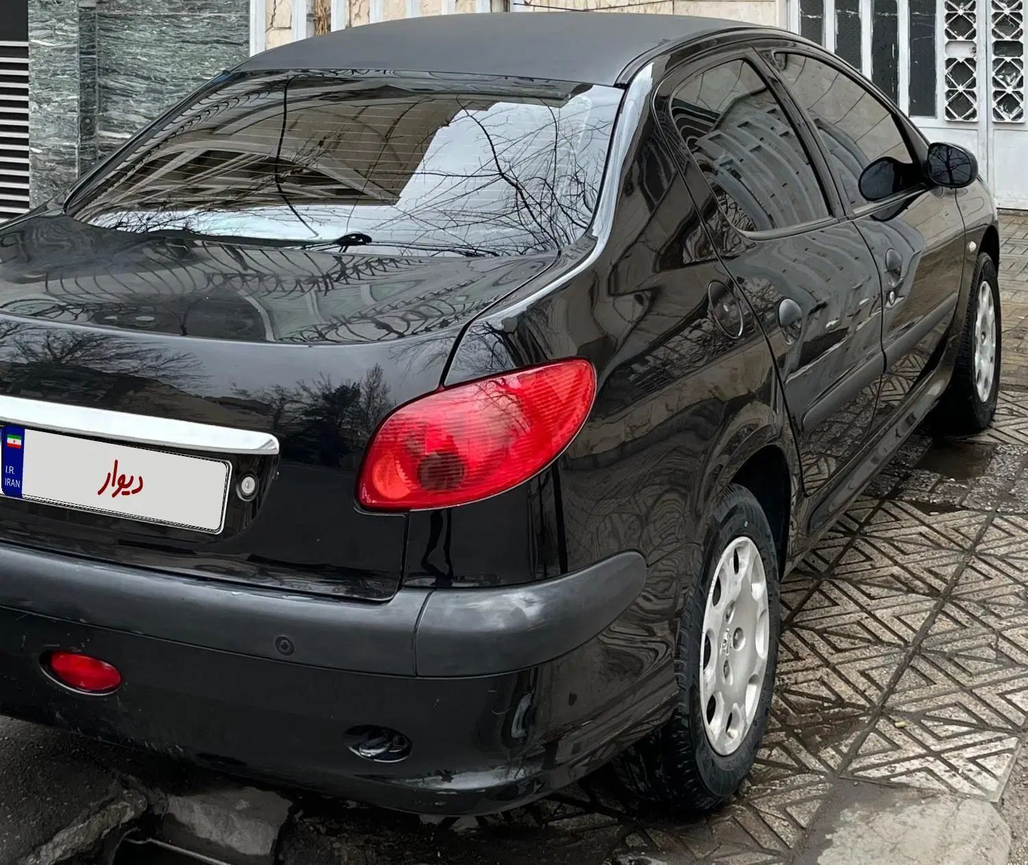 پژو ۲۰۶ صندوق دار v8 - 1396
